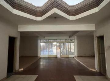 Depósito de 3 ambientes, La Matanza · Excelente Mega Local / Ex Galería con Salida a Dos Calles - Centro de I. Casanova (¡Sin Comisión!)