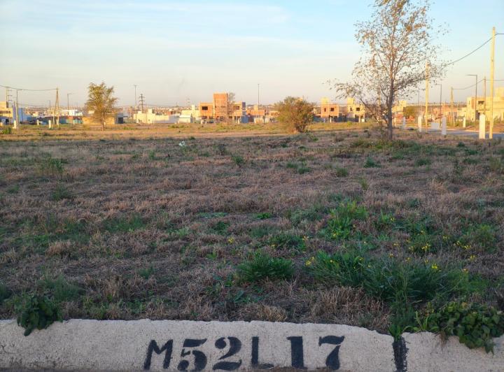 Terreno · 300m²
