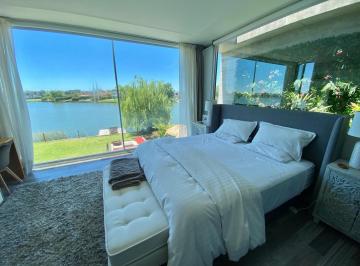 Casa · 350m² · 5 Ambientes · 1 Cochera · Casa 5 Ambientes en Alquiler Temporal Amoblada Al Lago en Barbarita, Tigre