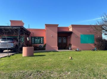 Casa · 140m² · 4 Ambientes · Excelente Casa en Venta en Los Palenques