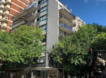 Departamento de 2 ambientes, Colegiales · Semipiso de 2 Ambientes Amplios con Balcon Corrido Ultra Luminoso en Ubicación Privilegiada.