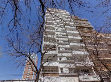Departamento · 82m² · 2 Ambientes · Zeballos Al 2400 Alquiler Departamento un Dormitorio en Rosario Barrio Lourdes