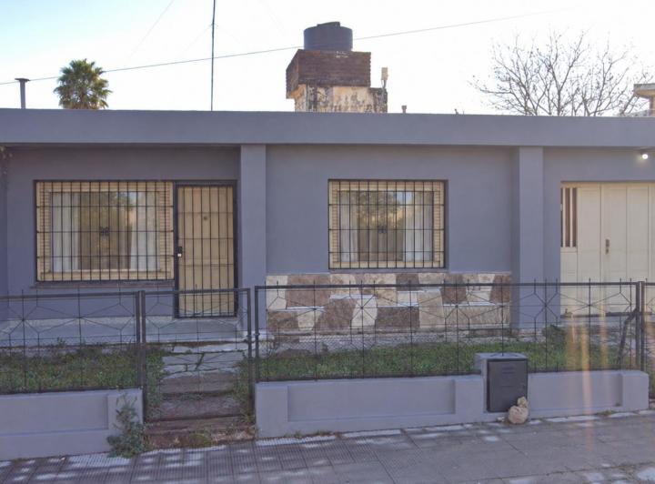 Casa · 198m² · 6 Ambientes · 2 Cocheras