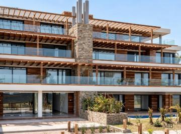 Departamento · 139m² · 4 Ambientes · 1 Cochera · Apartamento de 3 Dorm. en Suite con Terraza y Parrillero en Selenza, Manantiales