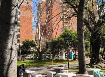 Departamento · 74m² · 4 Ambientes · Venta! 4 Ambtes Cfte - Piso Alto - Vista Abierta