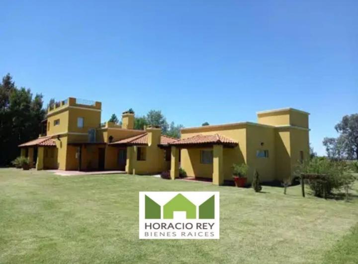 Casa · 166m² · 4 Ambientes · 1 Cochera