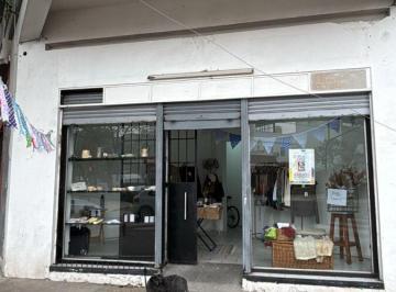 Local comercial · 24m² · Alquiler Local Monte Castro Esquina Comercial