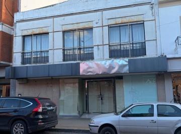 Local comercial · 800m² · Local en Alquiler en Tandil, Resto de La Provincia, Buenos Aires