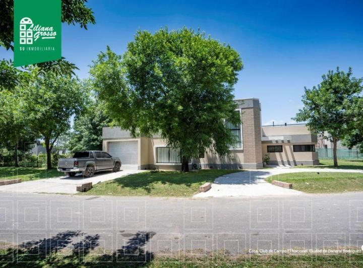 Casa · 307m² · 6 Ambientes