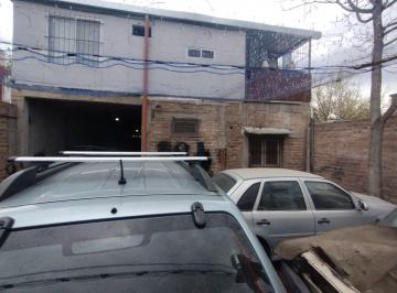 Bodega-Galpón · 100m² · Galpon en Alquiler en Godoy Cruz