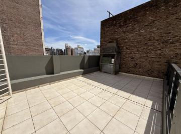 Departamento · 80m² · 4 Ambientes · Departamento Piso Exclusivo Patio Grande