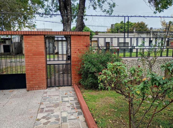 Casa · 160m² · 5 Ambientes · 1 Cochera