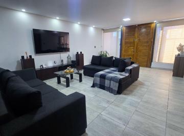 Casa · 193m² · 5 Ambientes · 2 Cocheras · Venta Casa Dos Plantas Apto Credito Maipu Mendoza