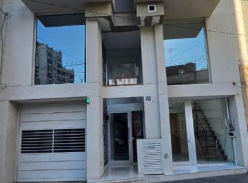 Departamento de 3 ambientes, Lanús · Departamento de 3 Ambientes Tipo Duplex a m de La Estacion Lanus con Cochera Cubierta. Moderno
