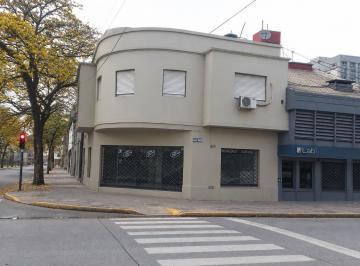 Local comercial · 200m² · Local y Departamento