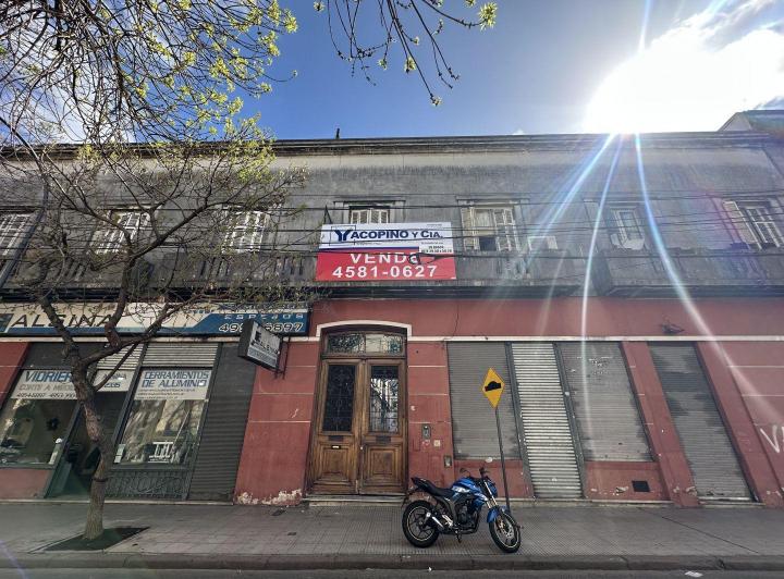 Terreno · 7500m² · 30 Ambientes