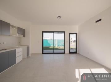 Casa · 70m² · 3 Ambientes · 2 Cocheras · Dúplex en Venta de 2 Dorm. a Estrenar en Docta Urbanización - Financiacion
