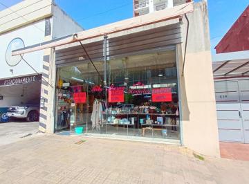 Local comercial · 167m² · 2 Cocheras · Local en Alquiler La Plata
