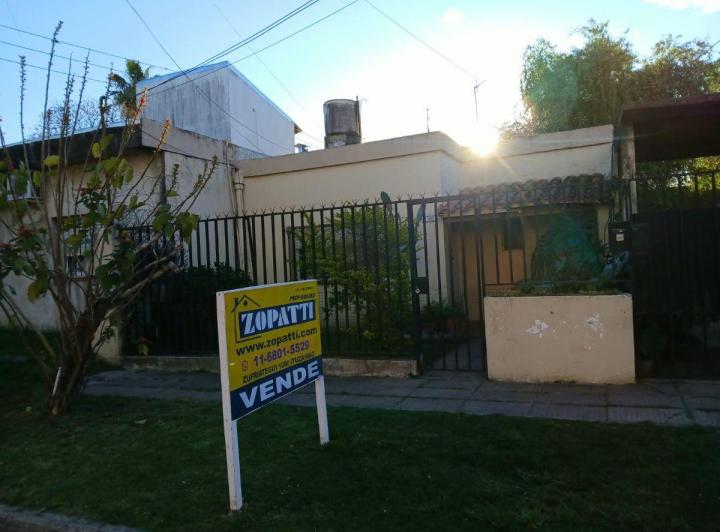 Casa · 70m² · 3 Ambientes · 1 Cochera