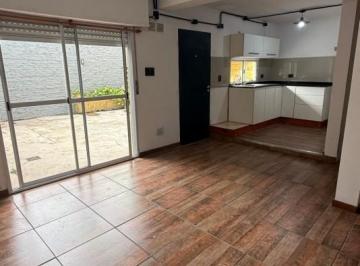 PH · 32m² · 2 Ambientes · Alquiler PH 2 Ambientes - Spandonari 3966