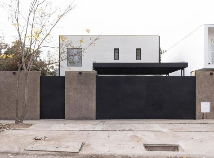 Casa · 215m² · 7 Ambientes · 1 Cochera