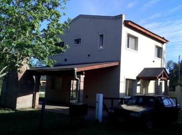 Casa de 4 ambientes, Escobar · Casa Barrio Weekend