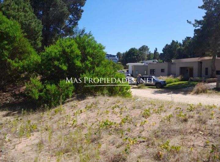 Terreno · 800m²