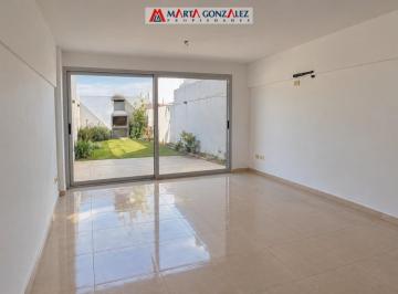 Departamento · 50m² · 2 Ambientes · Departamento Dos Ambientes con Patio Alquiler