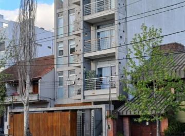 Departamento · 29m² · Alquiler Departamento Monoambiente con Balcon y Cochera en Bernal Esteen Bernal Este