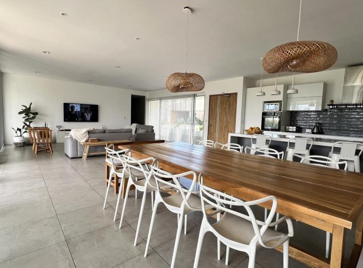 Casa · 207m² · 5 Ambientes