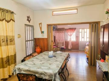 Casa · 109m² · 3 Ambientes · 1 Cochera · Venta Casa 2 Dorm. Patio Cochera Matheu