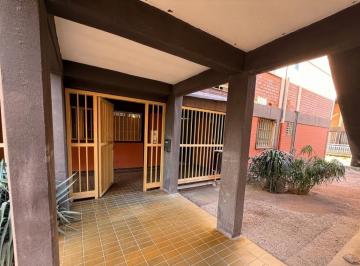 Departamento · 90m² · 7 Ambientes · Alquiler Departamento Planta Baja 4 Dorm. Terraza Cerca Metrotranvia Colectivos en Puerta.
