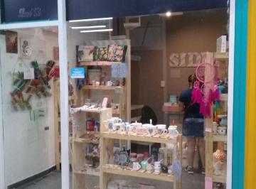 Local comercial , Avellaneda · Local en Venta en Galería