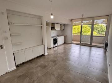 Departamento · 50m² · 2 Ambientes · Departamento Semipiso 2 Ambientes con Balcon en Alquiler en Santos Lugares