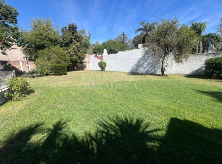 Terreno · 640m²