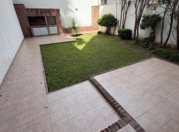 Departamento · 75m² · 4 Ambientes · Departamento de 2 Dorm. con Gran Patio y Asador Propio – Nueva Córdoba