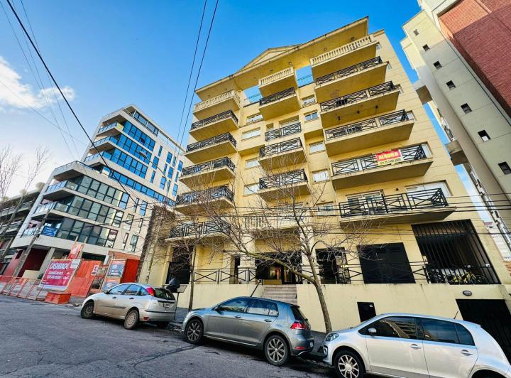Departamento · 80m² · 3 Ambientes · 1 Cochera