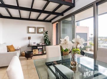 Departamento · 30m² · 1 Ambiente · 1 Cochera · Un Monoambiente Diferente con Amplio Balcon!