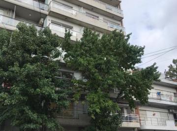 Departamento de 1 ambiente, Rosario · Alquiler / Monoambiente / Lagos 1400