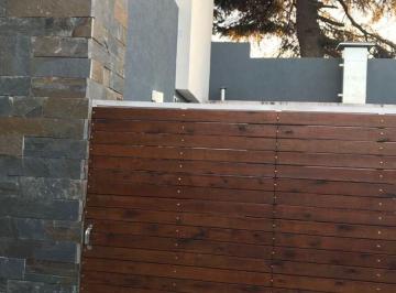 Departamento de 3 ambientes, Lomas de Zamora · Alquila Duplex en Condominio en Impecables Condiciones