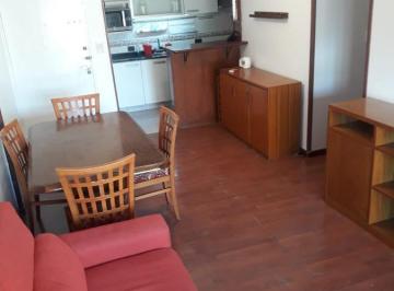 Departamento · 80m² · 4 Ambientes · Departamento en Alquiler en Boedo (Av San Juan Al 3000) de 4 Amb.