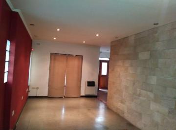 Casa de 3 ambientes, La Plata · Duplex en Alquiler con Dos Dorm. y Escritorio (Posibilidad de un Tercer Dormitorio)