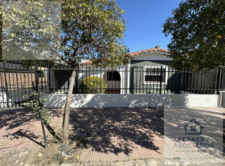 Casa · 156m² · 5 Ambientes · 2 Cocheras