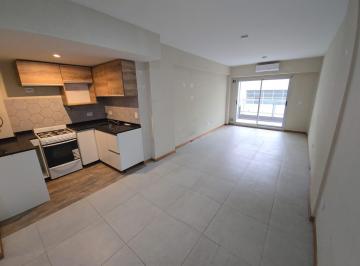 Departamento · 34m² · 1 Ambiente · Pedernera 200 - Flores - Monoambiente Moderno Divisible Hermoso!