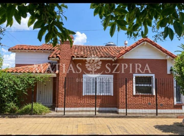 Casa · 121m² · 3 Ambientes