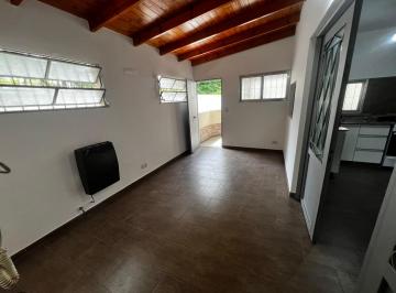 PH · 85m² · 3 Ambientes · 1 Cochera · Excelente Dpto, Tipo Casa, 3 Amb Reciclado a Nuevo con Cochera