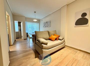 Departamento · 38m² · 2 Ambientes · 2 Ambientes a La Calle con Balcón Saliente