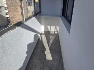 Departamento de 3 ambientes, Monserrat · Muy Buen Dpto 3 Amb con Balcón Corrido