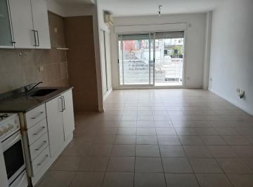Departamento de 1 ambiente, Balvanera · Alquiler Monoambiente 40 m² con Balcón, Baño Completo. Impecable Estado.