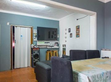 Casa · 230m² · 4 Ambientes · 1 Cochera · Casa 3 Unidades en Block Venta C/ Local en Quilmes